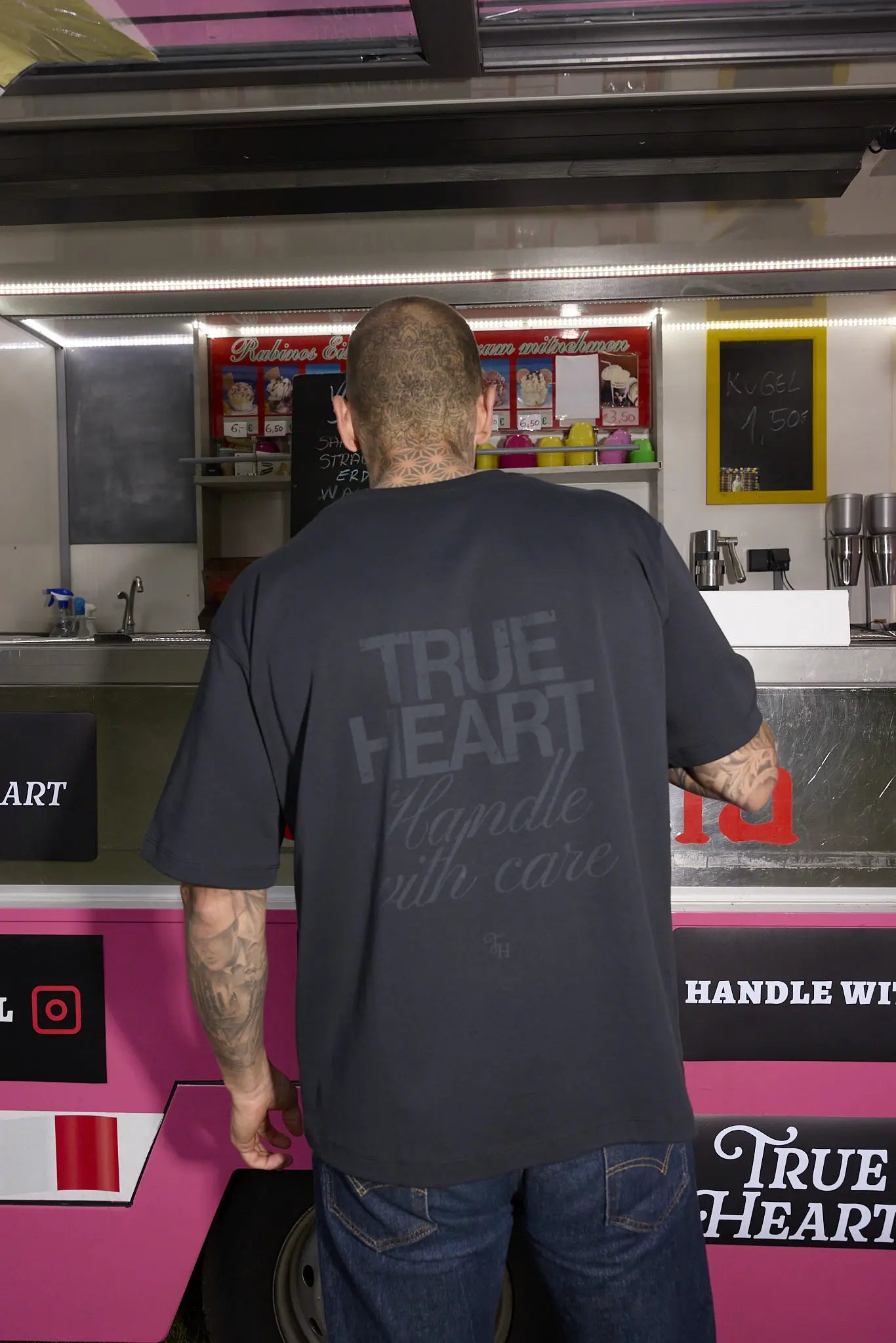 T Shirt Handle With Care Basic
